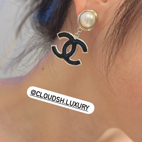 Auth Chanel Classic Black CC Logo Pearl Dangle Earrings-BNIB - Picture 7 of 8